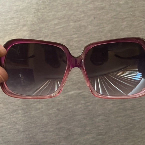 Collection- 4 pairs of affordable sunglasses  I never wore. Last pair- Roots - Picture 13 of 17